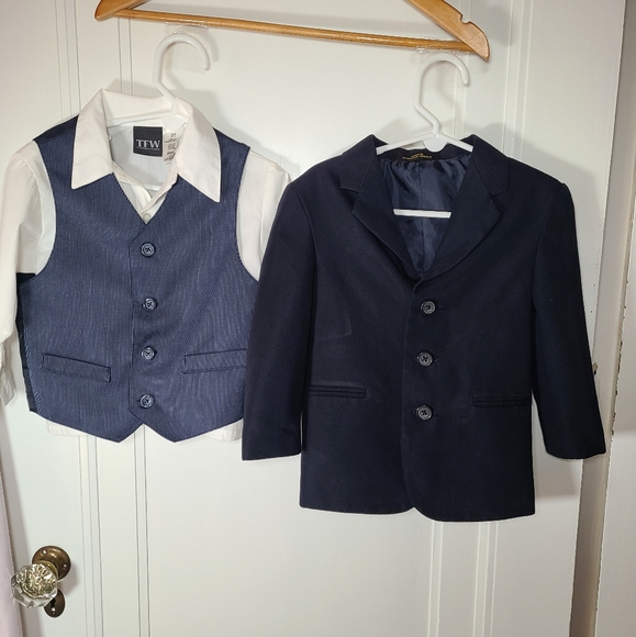 Kids Suitcoat, Vest, shirt and Tie π - Picture 10 of 12
